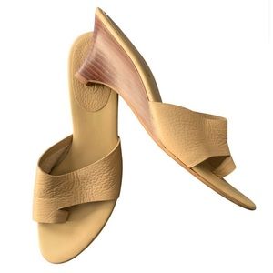 Talbots beige leather wedge slides size 7.5B